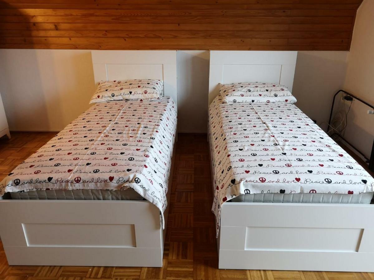 Вилла Entire House Iris & Arnika Блед Экстерьер фото